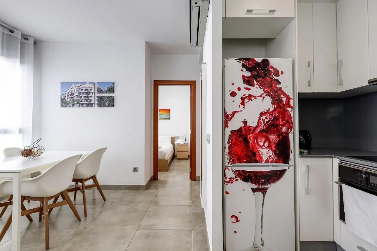 Urban Flats Vallirana Barcelona 0*,