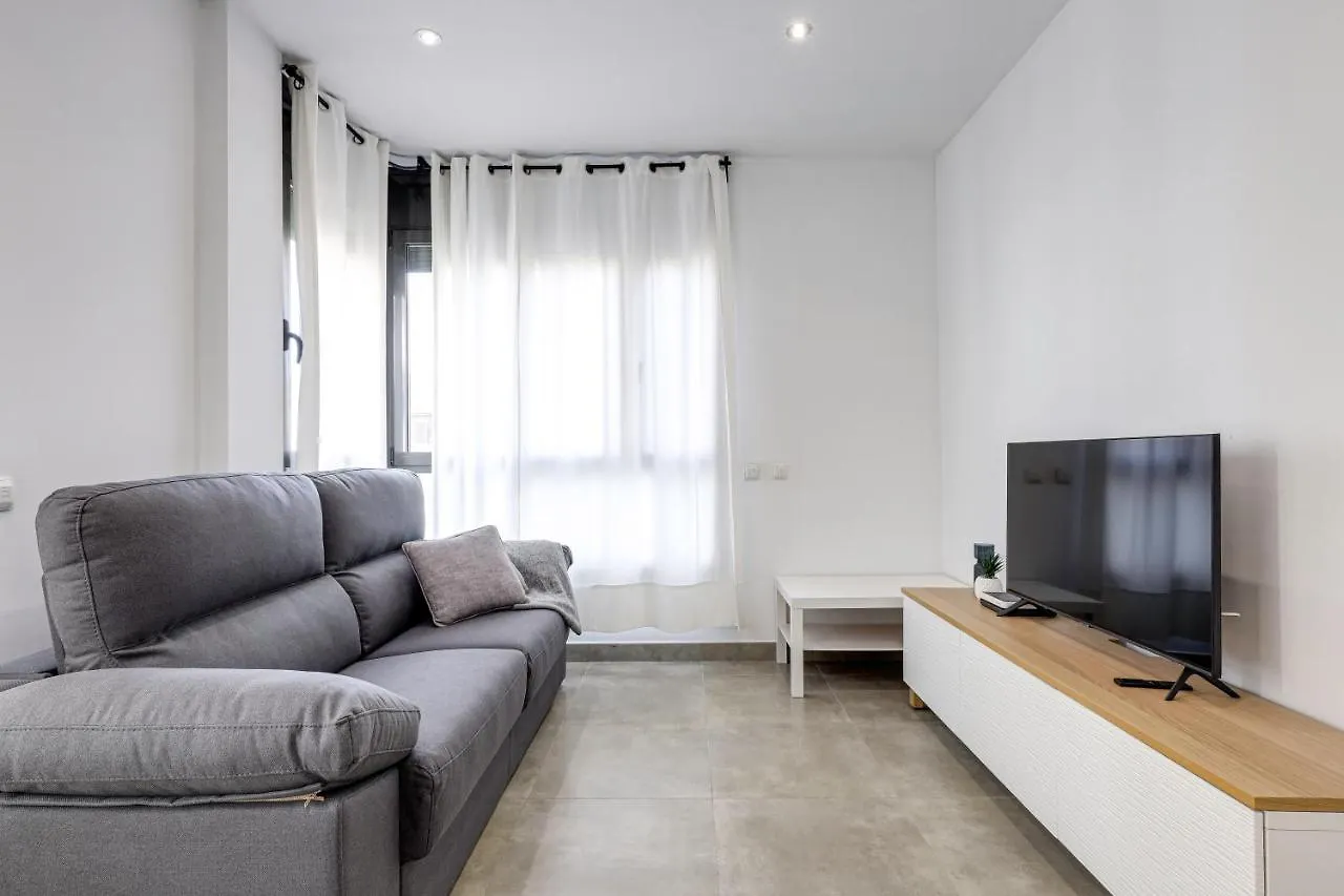 Urban Flats Vallirana Barcelona 0*,